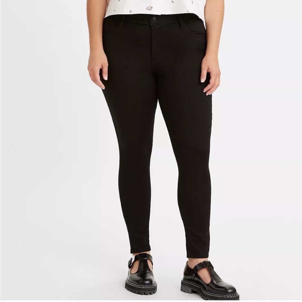 🆕Levi’s 720 High-Rise Super Skinny Jeans